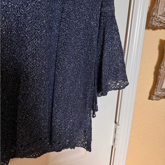 Chicos Size 1 women’s 8-10. Navy Blue Sparkle Tunic. Bell Sleeves, new no tags - Picture 6 of 6